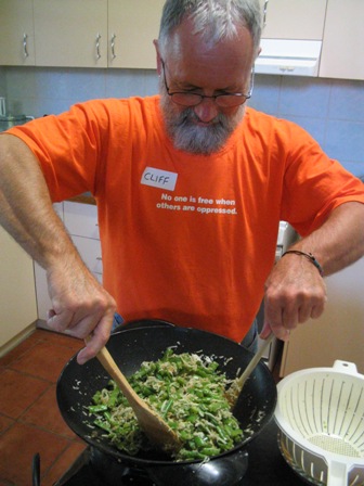 Cliff and his magic wok:
