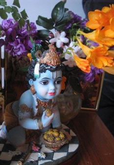 baby Krishna is waiting: 