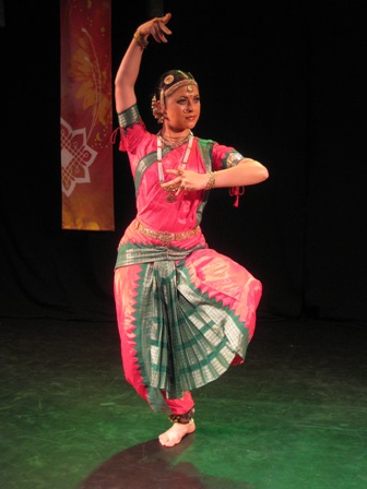 bharata natyam 2: 