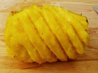 cutting pineapple: