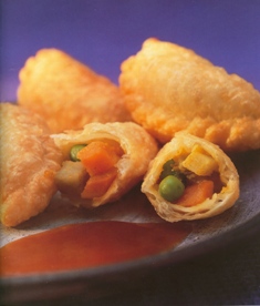 dainty curry puffs: 