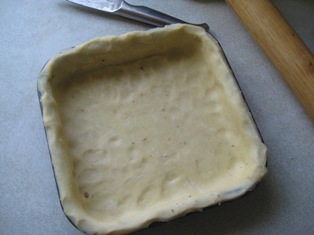 pastry into pie dish pie dish: 