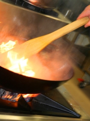 smokin' wok.jpg: 