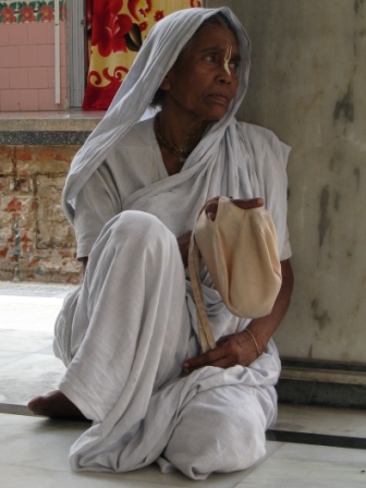 vaisnava lady: