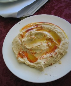 very creamy hummus: 